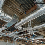 換気 室内 配管